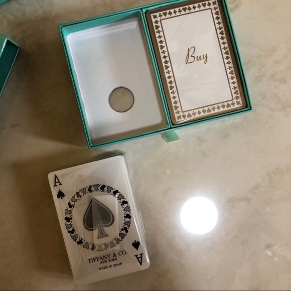 Tiffany and Co. NIB playing cards. Theme:BUY/HOLD - Picture 2 of 2
